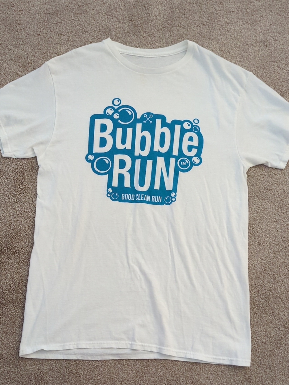 Bubble Run White Graphic Tee